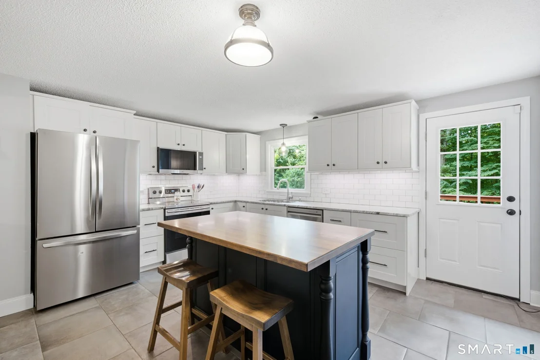Photo of 72 Lakeview Heights