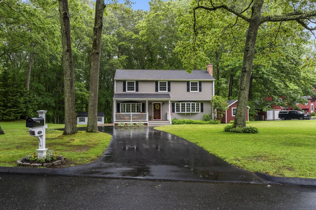 Photo of 1 Old Oak Lane