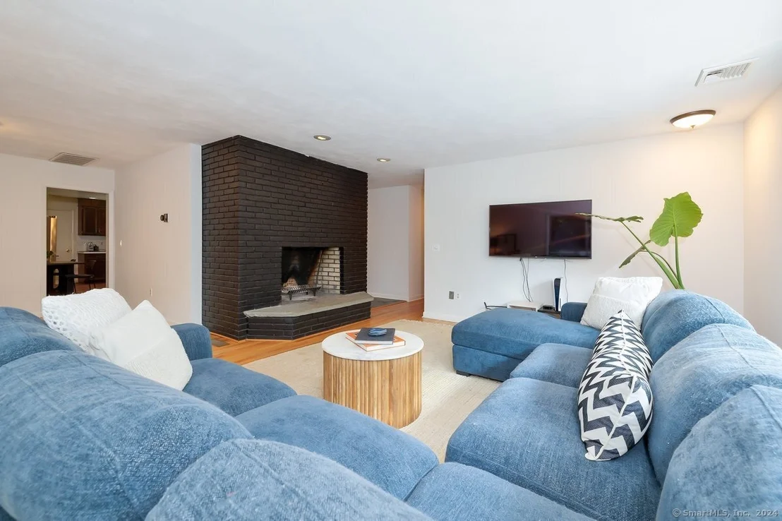 Photo of 28 Spring Valley Road