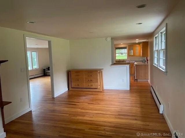 Photo of 8 Shore Grove Road