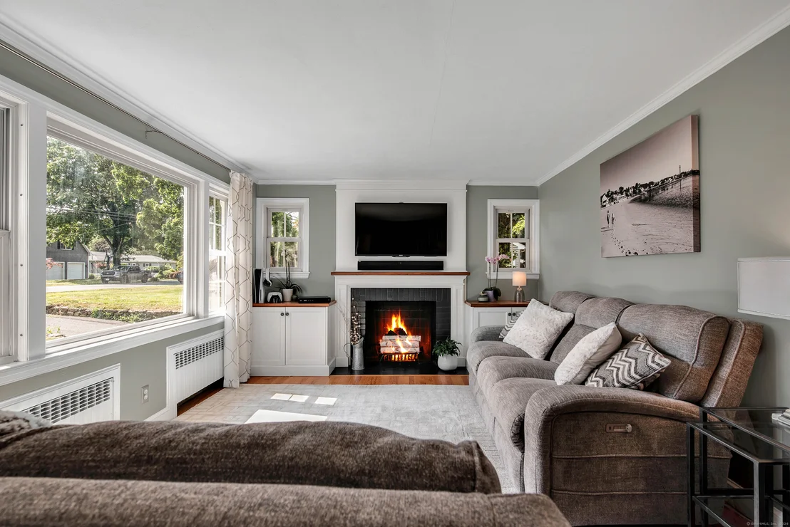 Photo of 25 Maple Ridge Drive