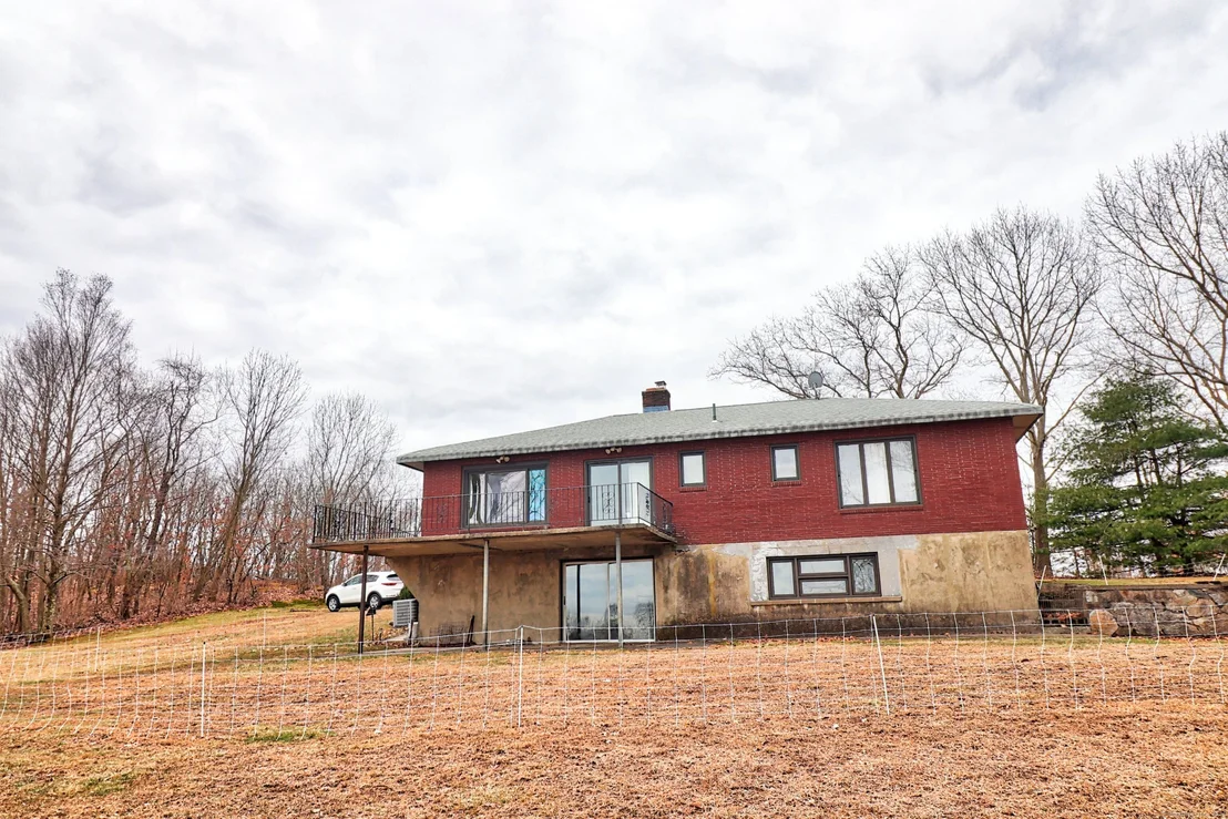 Photo of 1860 Meriden Road