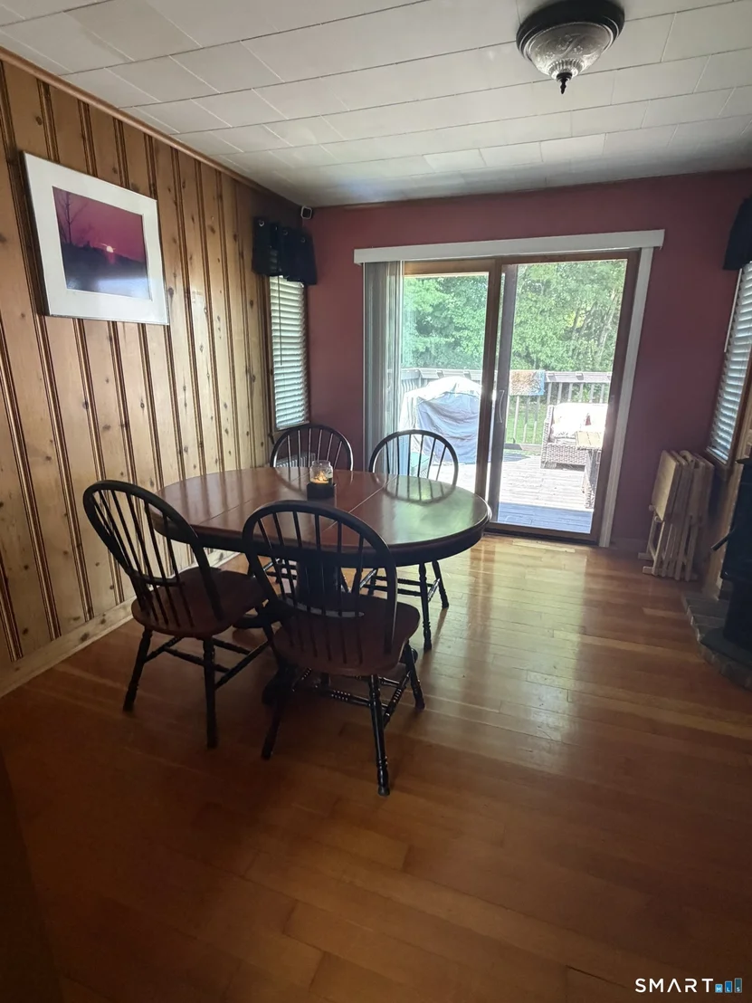 Photo of 517 Davis Road