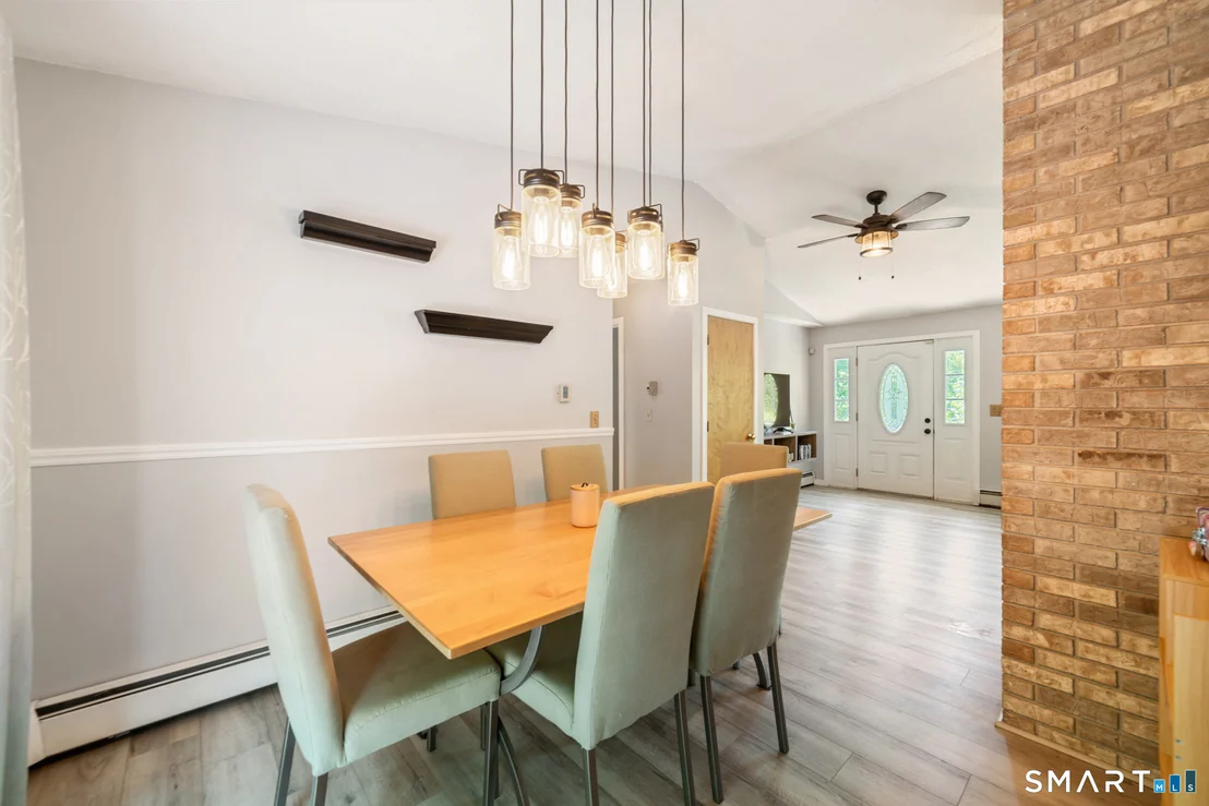 Photo of 168 Maple Avenue
