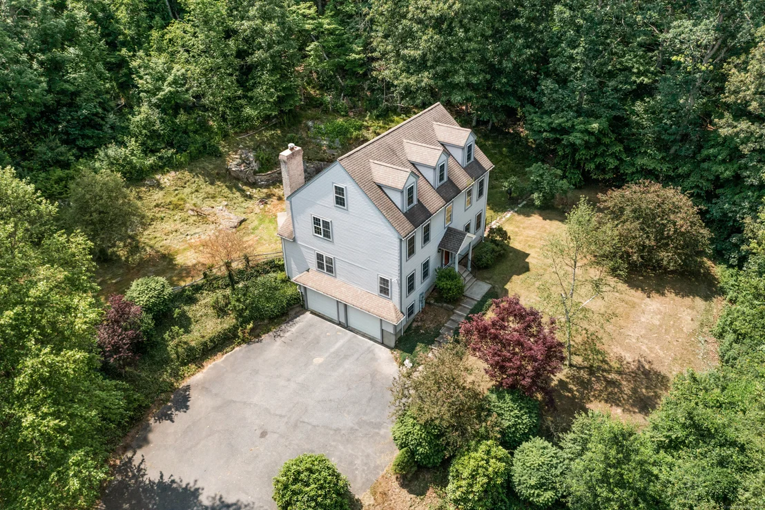 Photo of 341 Quaddick Road
