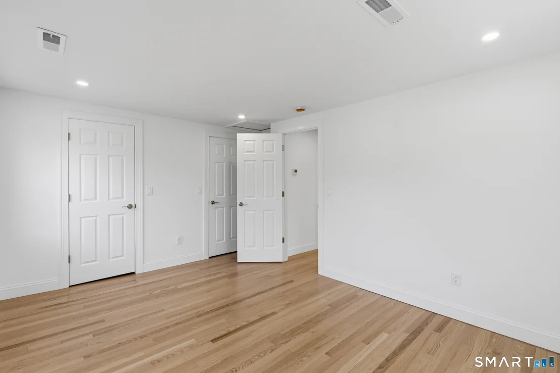 Photo of 395 Cross Hill Road