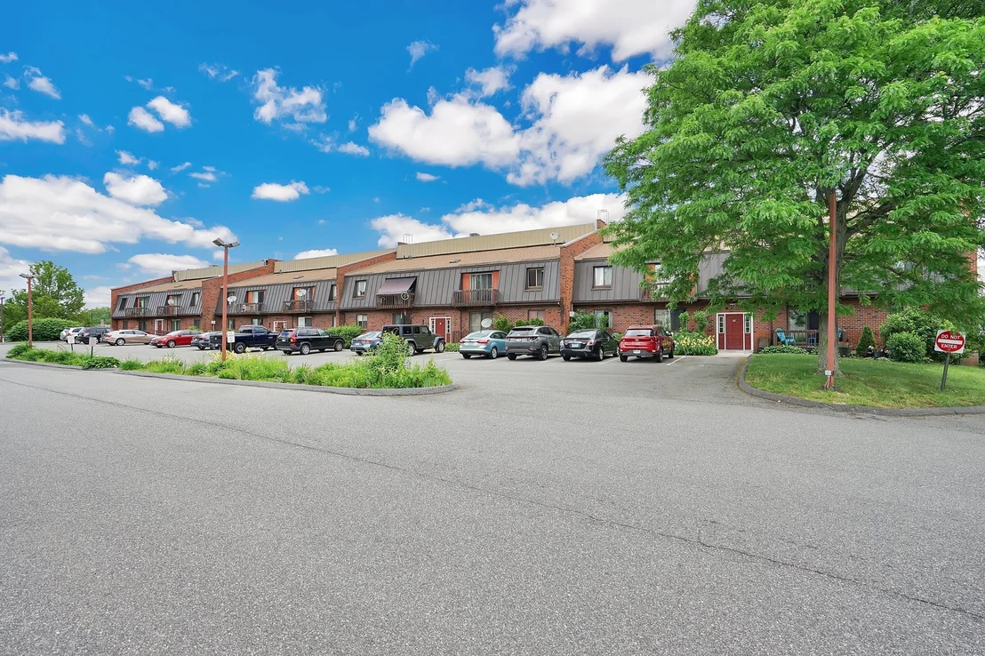 Photo of Unit APTA2 at 62 Main Street