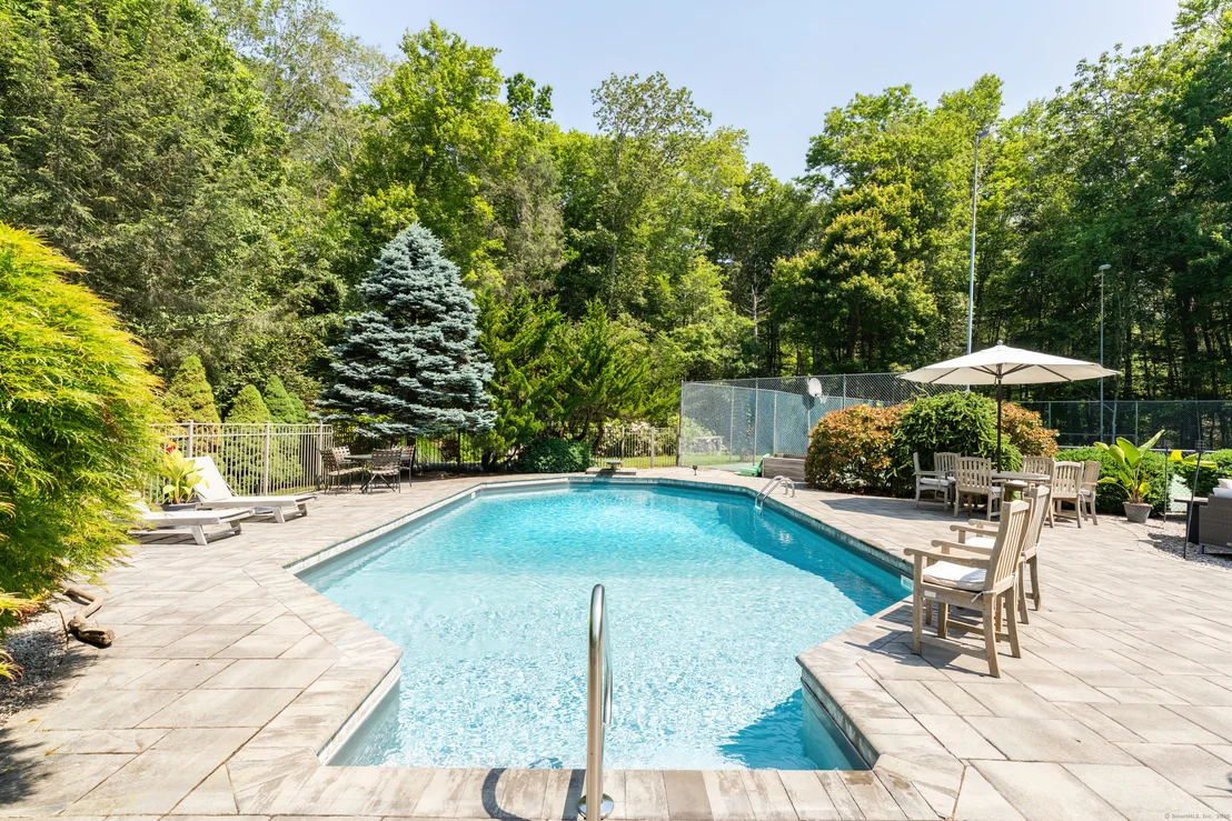 Photo of 128 Concord Drive