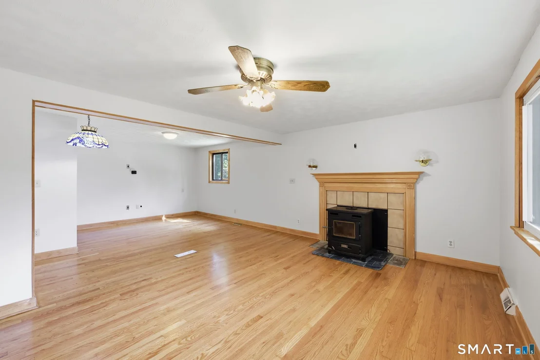 Photo of 186 Jackson Drive