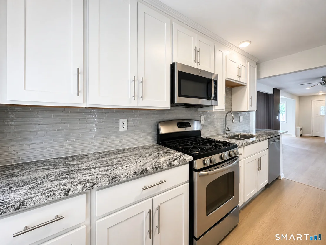 Photo of 17 Pratte Avenue