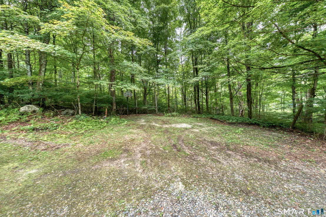 Photo of 102 Brookside Lane