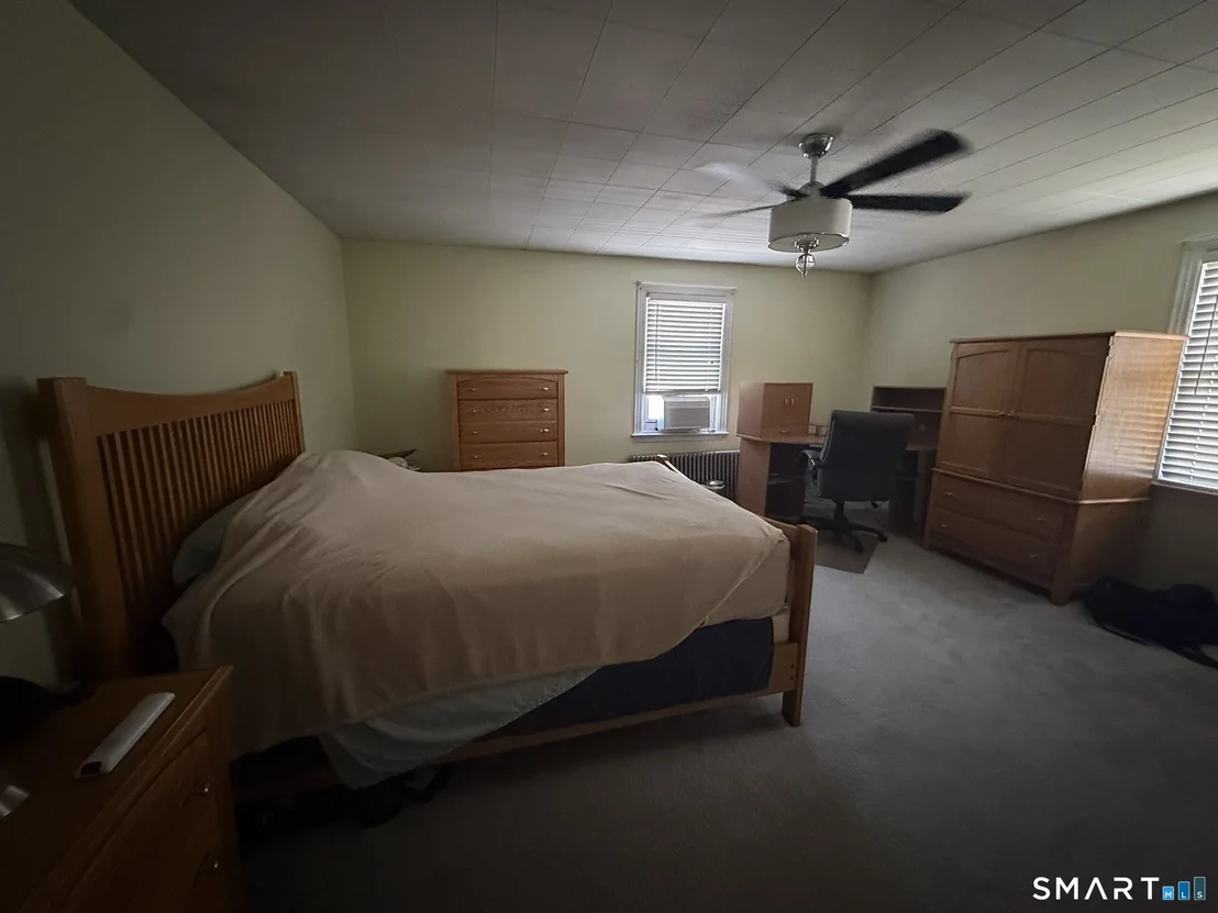 Photo of 517 Davis Road