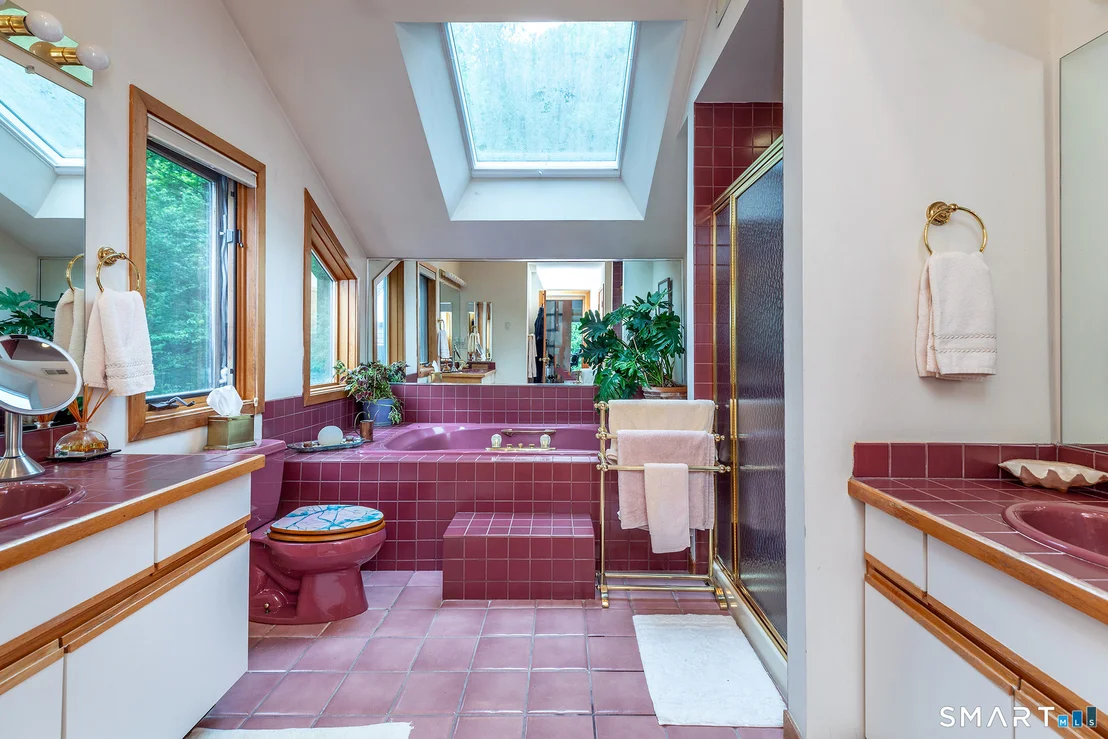 Photo of 51 Long Meadow Road