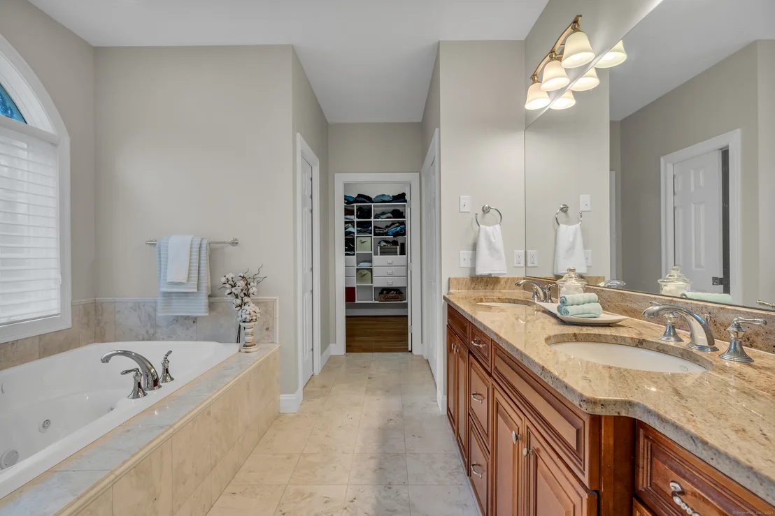 Photo of 20 Leatherman Road