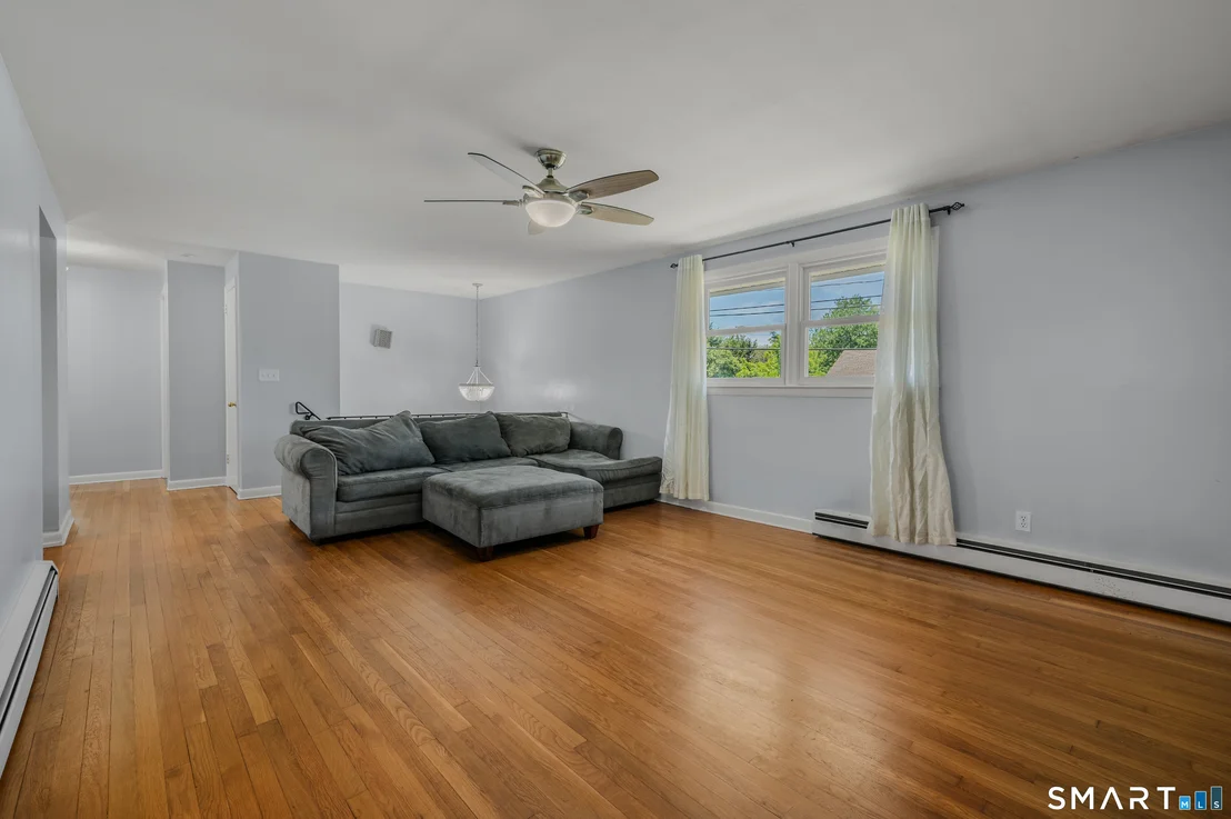 Photo of 26 Lamphere Road