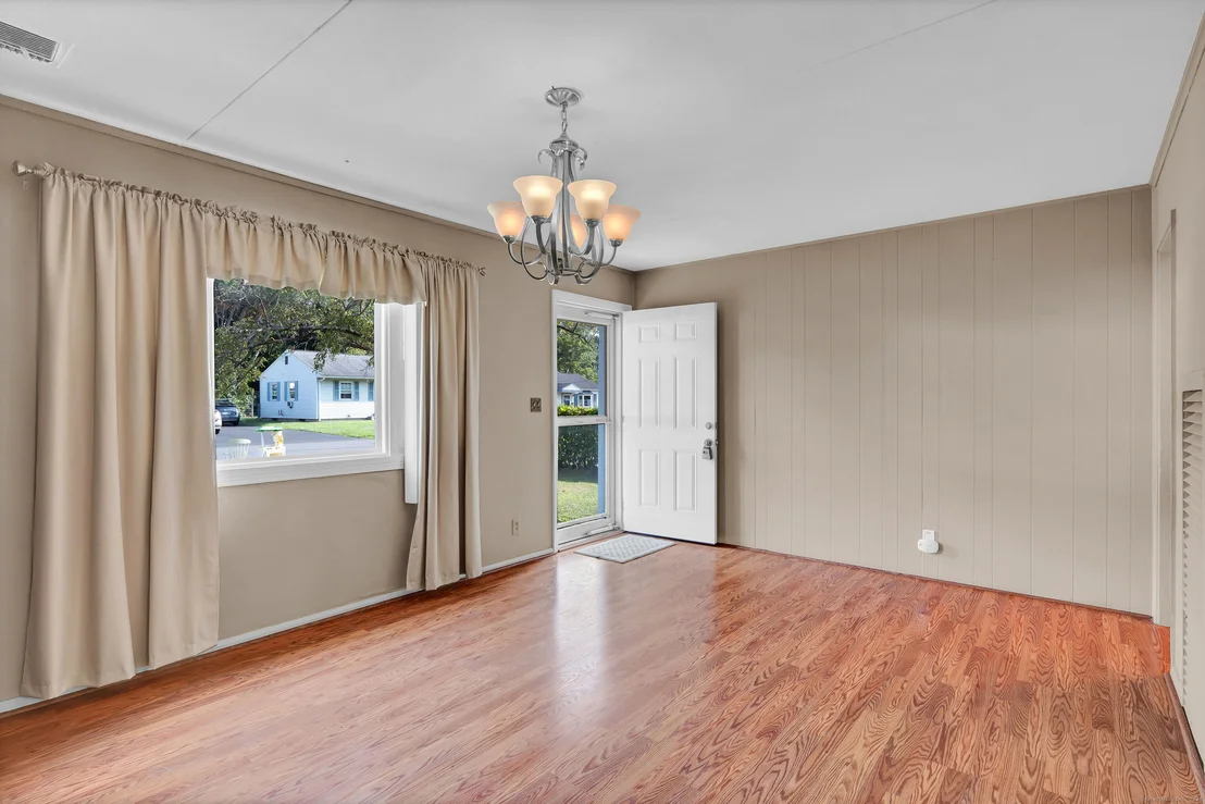 Photo of 10 Ashford Road