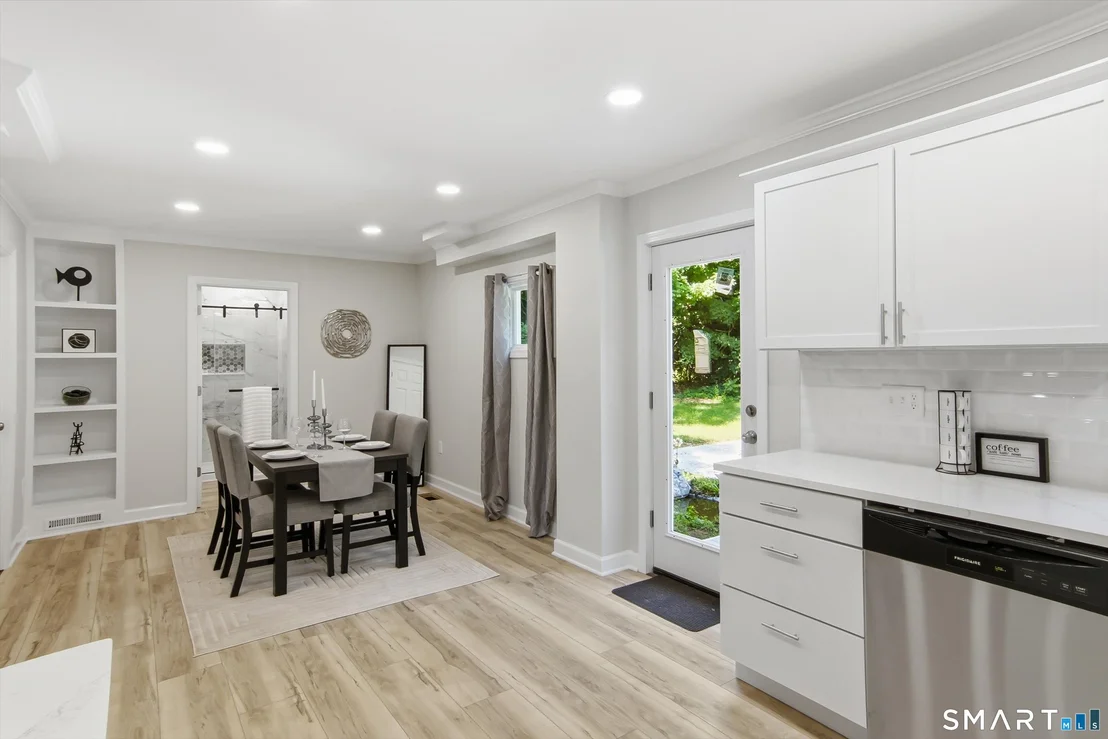 Photo of 16 Deepwood Drive