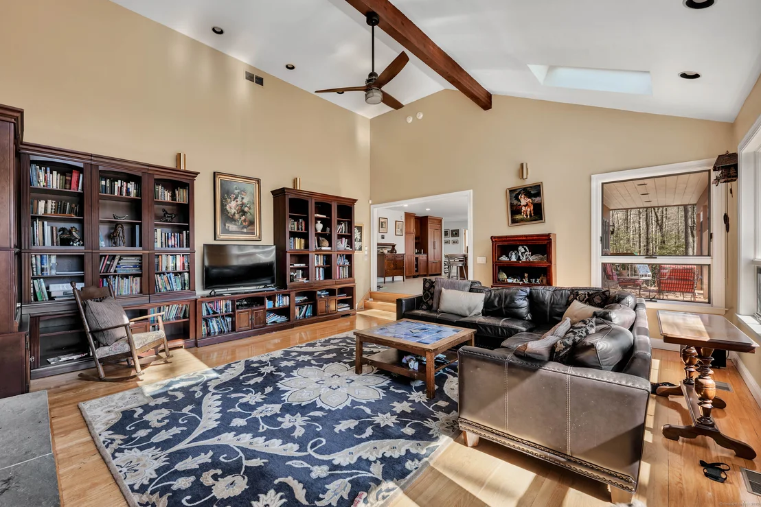 Photo of 349 Star Drive
