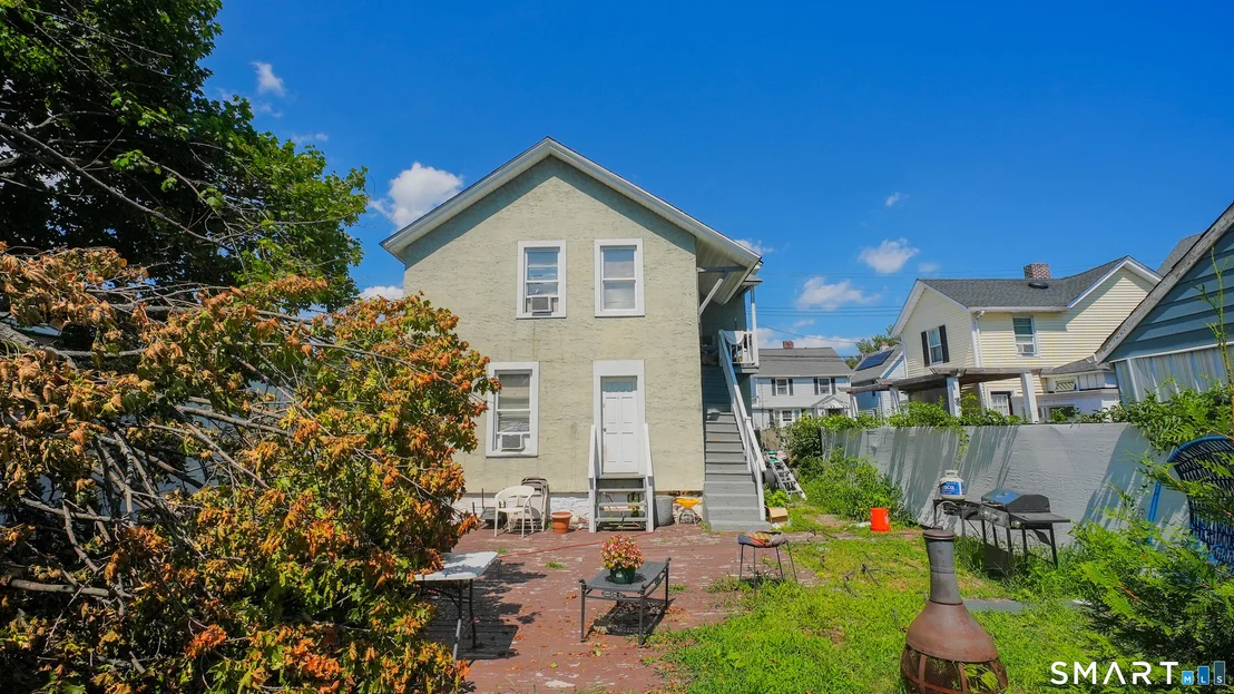 Photo of 46 Deforest Avenue