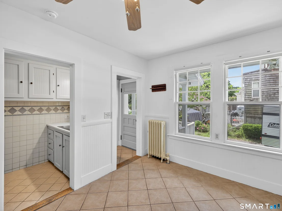 Photo of 43 Hedge Avenue