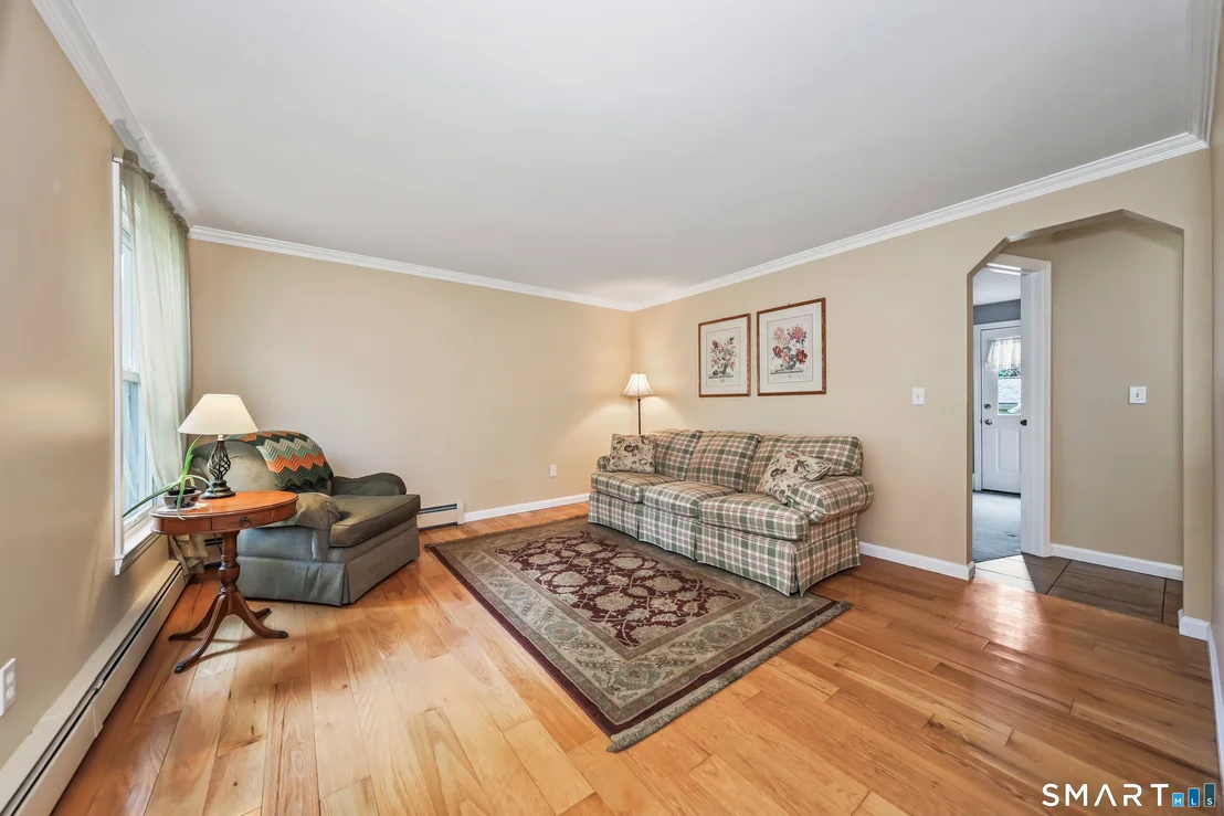 Photo of 2 Meadowside Drive