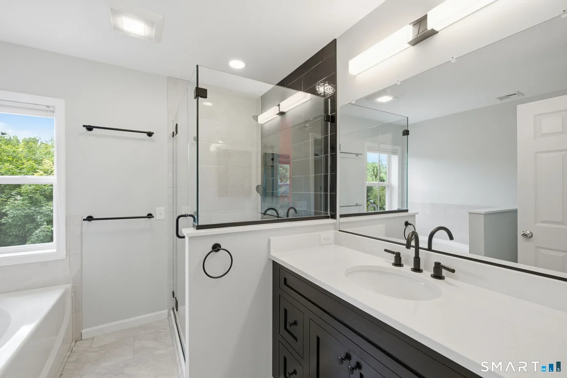 Photo of 856 Dunn Road