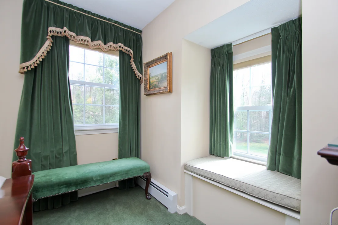 Photo of 1183 Newgate Road
