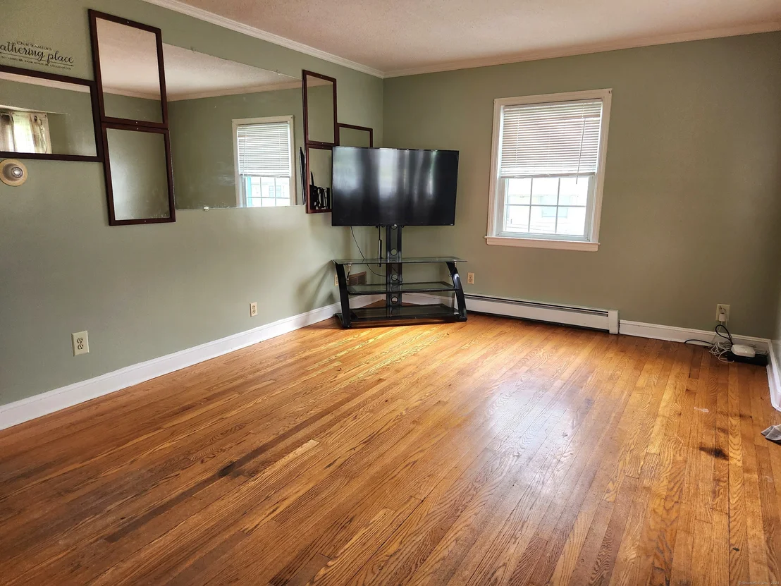 Photo of 27 Linnmore Drive