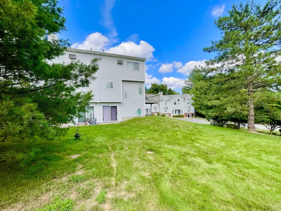 Photo of Unit 24A at 925 Oronoke Road