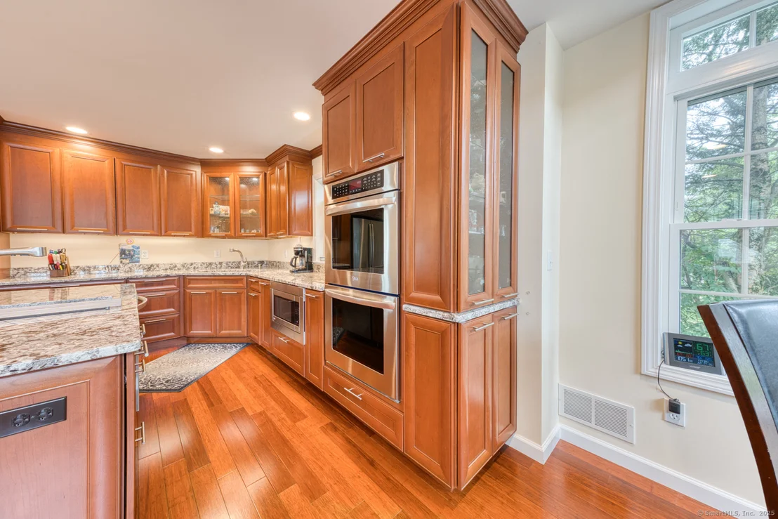 Photo of 722 Lake Drive
