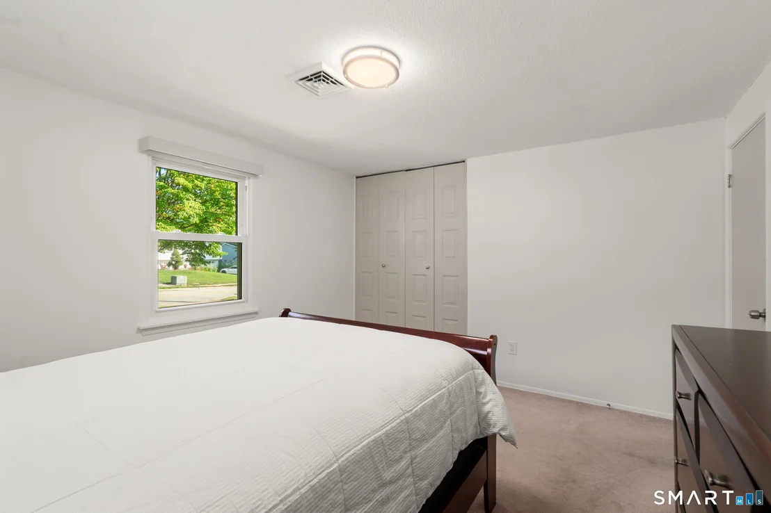 Photo of 143 Southridge Drive