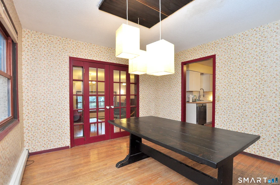 Photo of 121 Wedgewood Drive