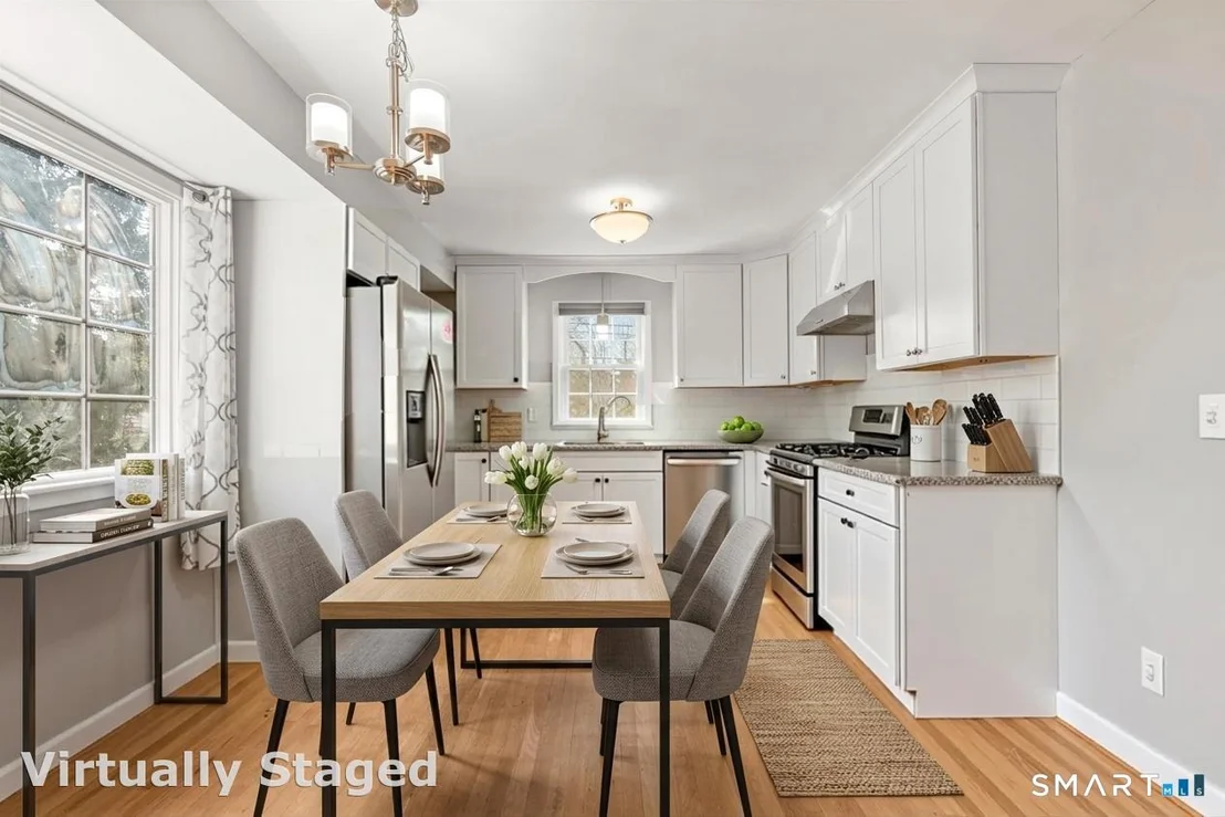 Photo of 10 Karen Boulevard