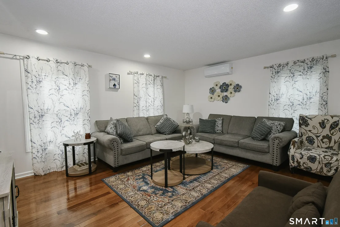 Photo of 148 Peck Road