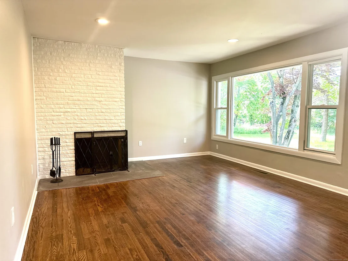 Photo of 241 Forest Road