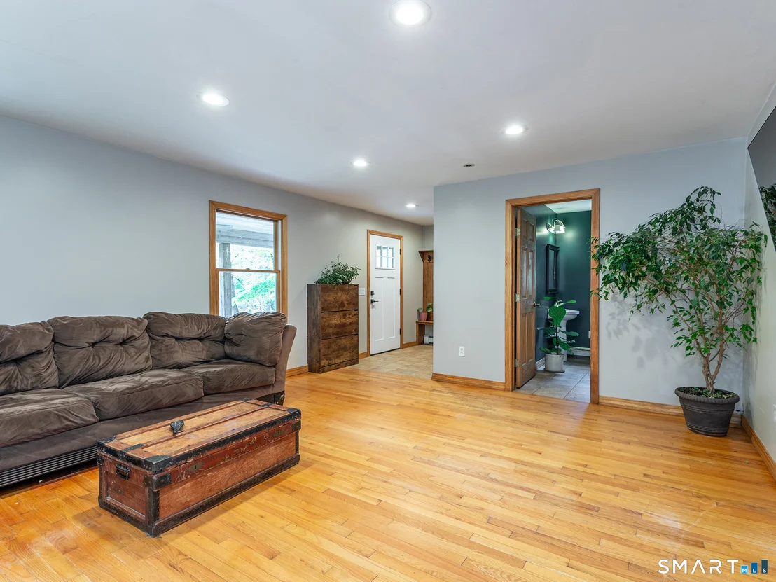 Photo of 28 Curtiss Hill Road