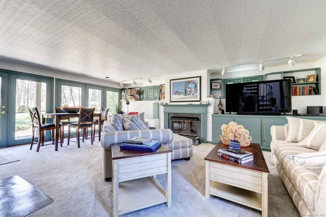 Photo of 345 Gehring Road