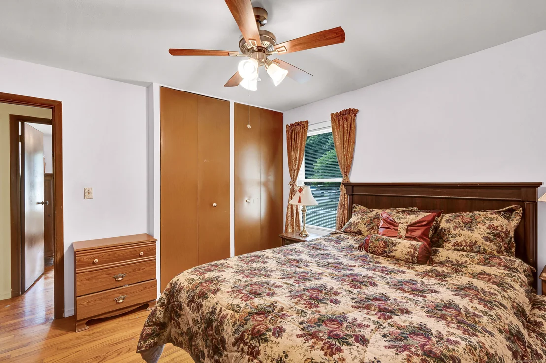 Photo of 8 Sherwood Drive