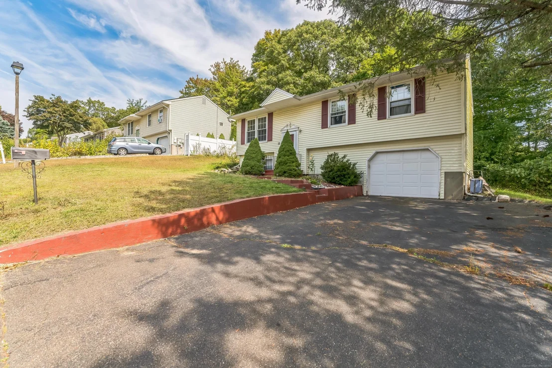 Photo of 15 Carriage Drive