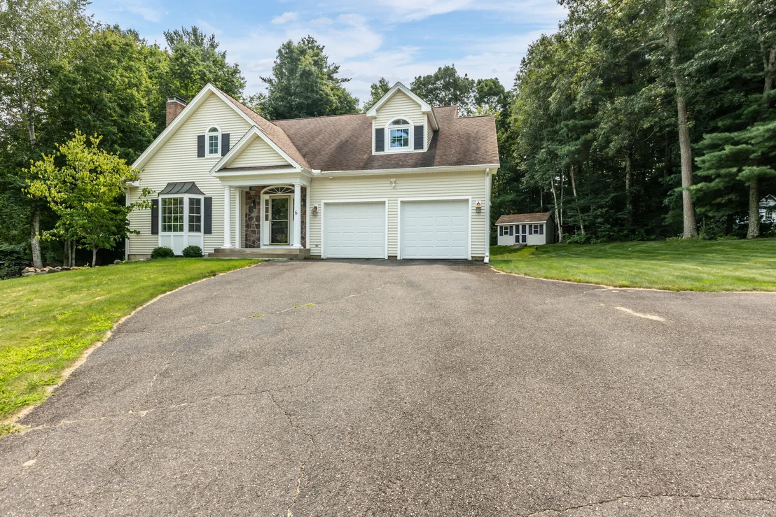 Photo of 6 Boulder Ridge Drive