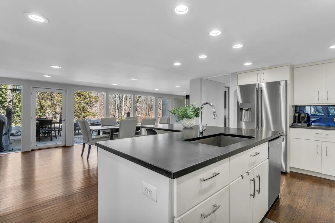 Photo of 17 Pine Ridge Road