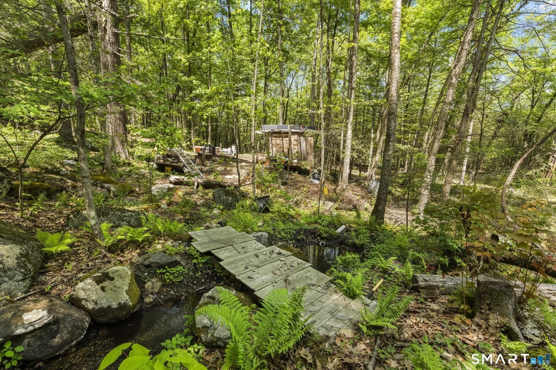 Photo of 321 Colebrook Road