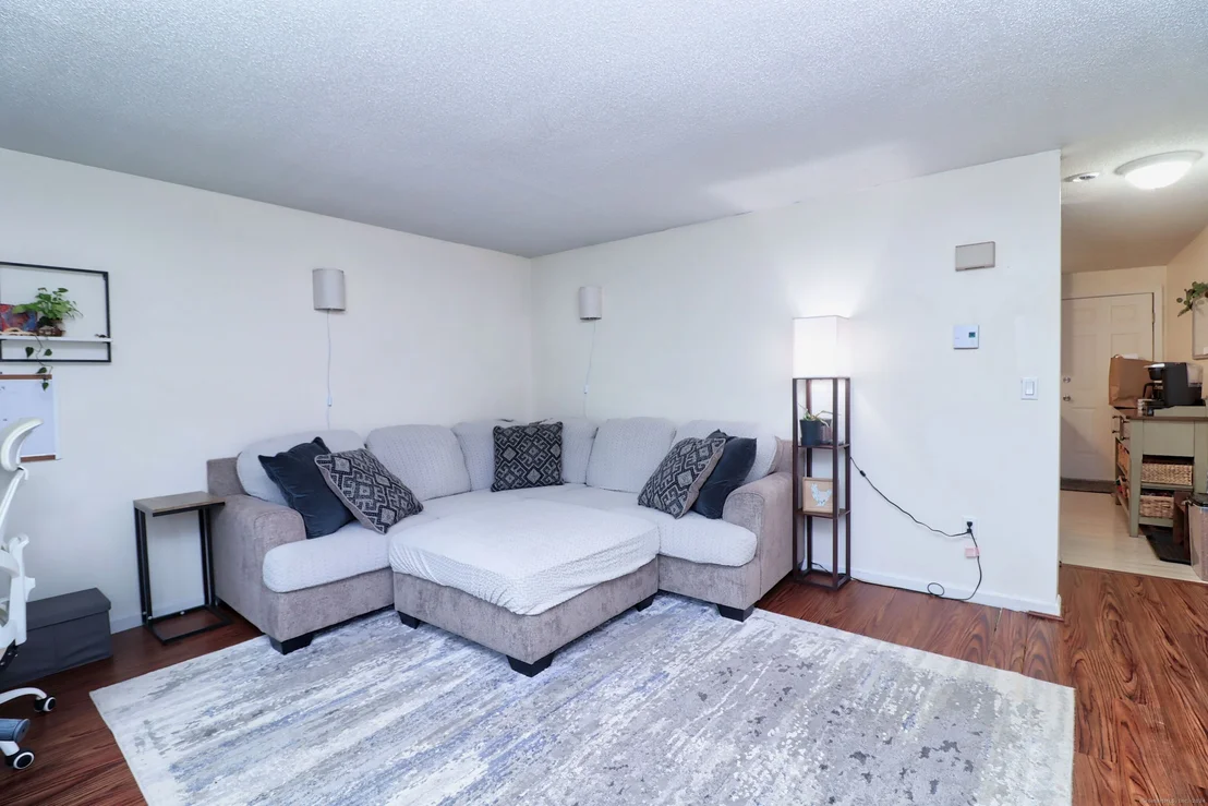 Photo of Unit APT2E at 2 Branch Road