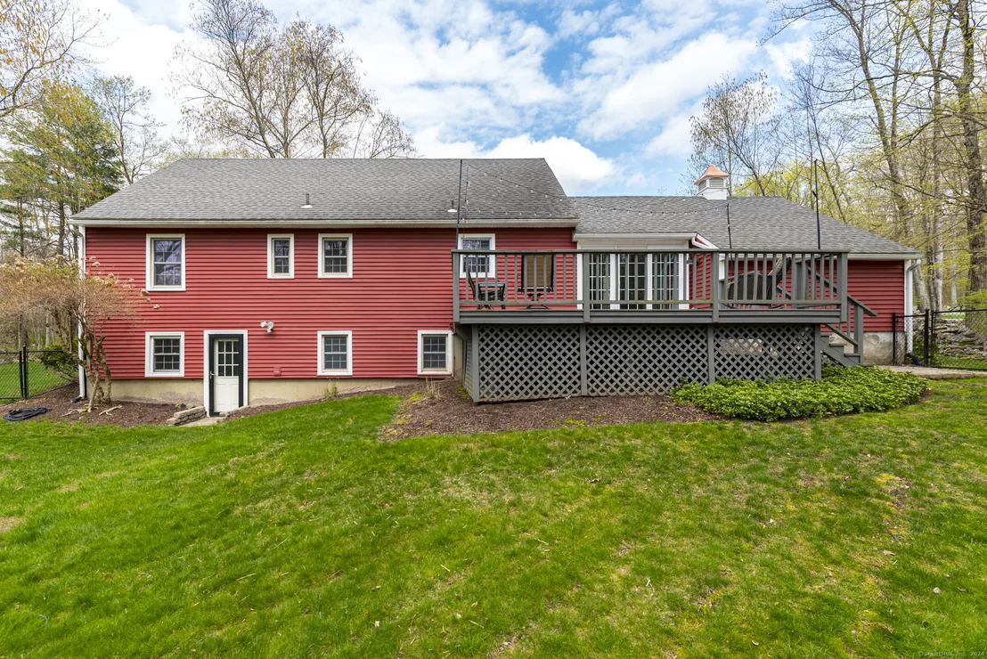 Photo of 127 Turnpike Road
