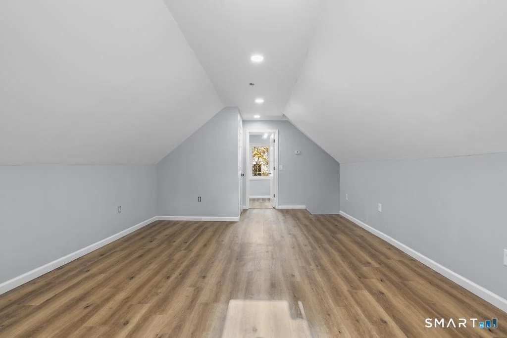 Photo of 6 Lee Avenue