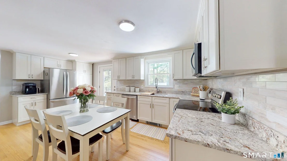 Photo of 11 Hemlock Drive