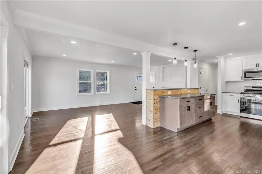 Photo of 39 Edgefield Avenue