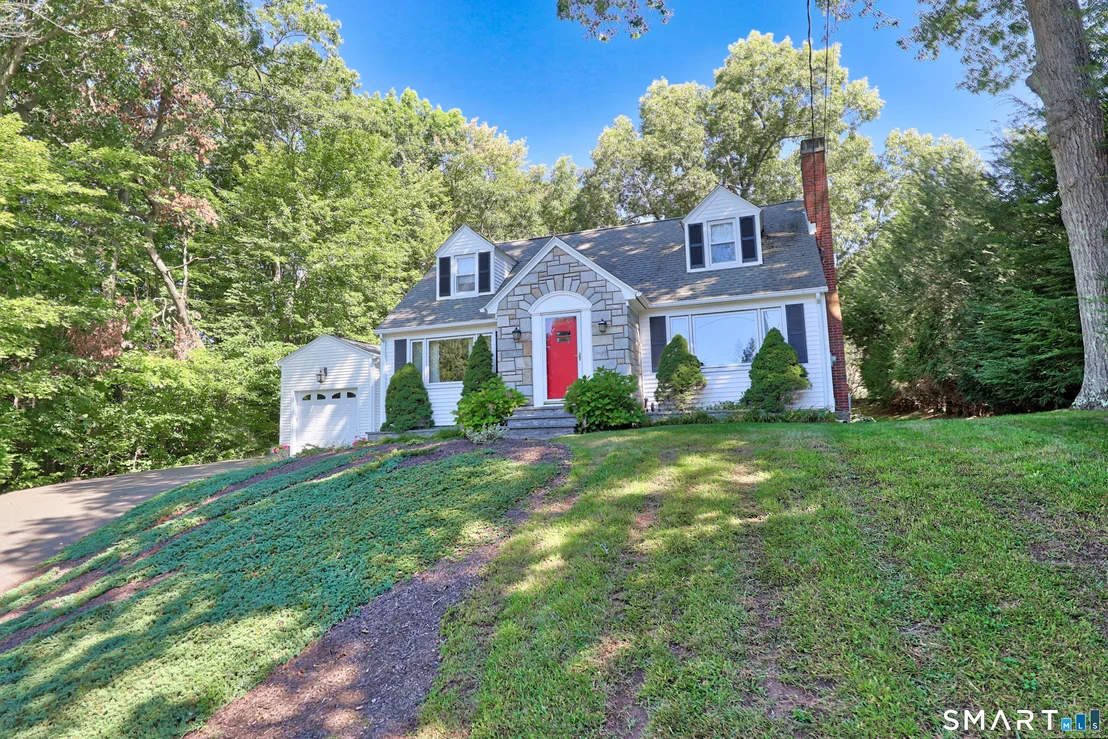 Photo of 24 Bracewood Road