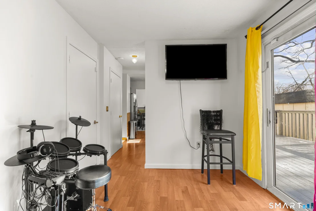 Photo of 15 Kenneth Circle