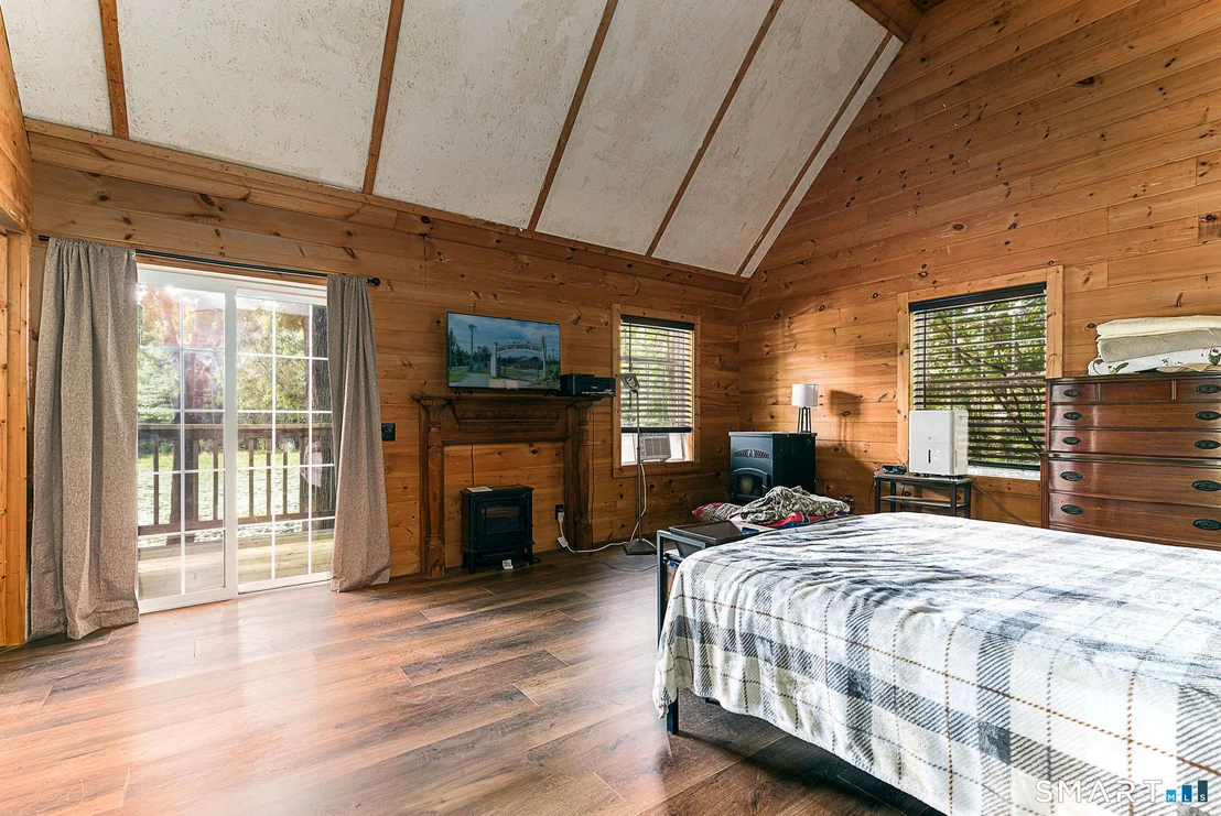 Photo of 157 Paradise Drive